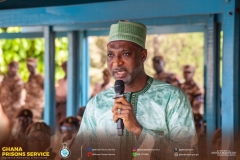 INTERIOR MINISTER DONATES TO PRISONS SERVICE